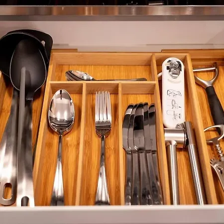 דירה Lakeview Cozynook - Tennis, Underground Parking, Modern, Balcony