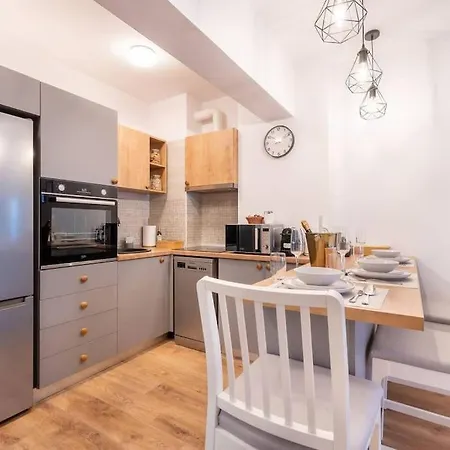 Apartment Lakeview Cozy Nook - Tennis, Underground Parking, Modern, Balcony *
