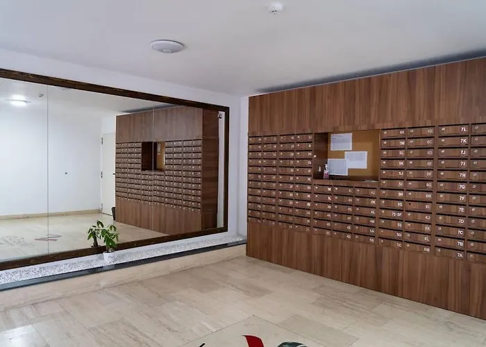 דירה Lakeview Cozynook - Tennis, Underground Parking, Modern, Balcony *